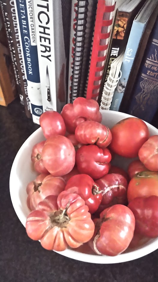 bowl of tomatoes